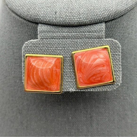 Vintage Lightweight Bright Coral Orange Swirl Stud Square Pierced Metal Earrings - Picture 3 of 8